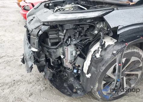 2024 Mitsubishi Outlander Se 2.5 2Wd/Se Black Edition S-Awc/Se Black Edition W/Pano Roof from USA, damaged, VIN JA4J3VA85RZ082498